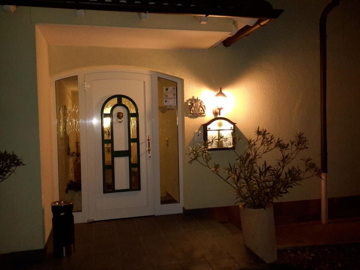 Hotel Gruner Hahn Schippach  Exterior photo
