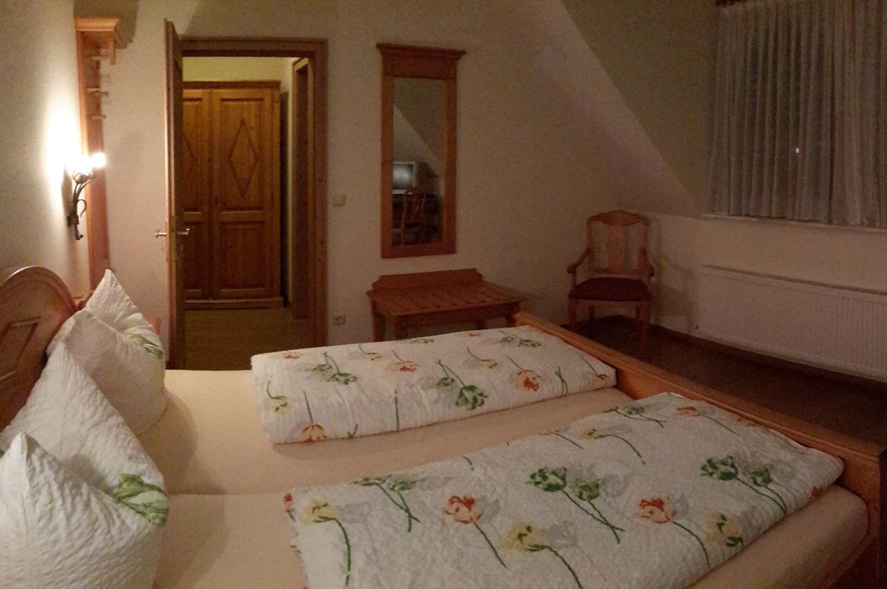Hotel Gruner Hahn Schippach  Room photo